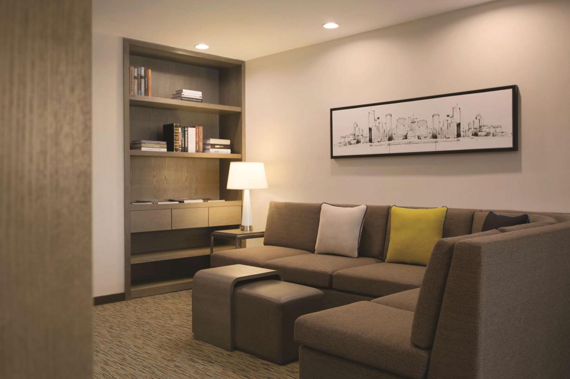 Отель Hyatt House Shenzhen Airport Экстерьер фото
